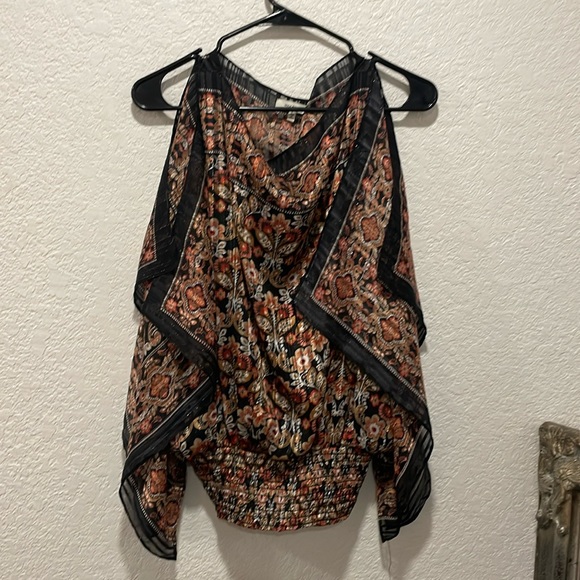 Max Studio Sheer floral top with lining tank underneath and elastic waist - Picture 1 of 4